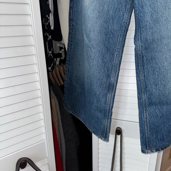 Reformation ‘Iggy Super Wide Leg Slouch Jeans’ in Juno - Picture 4 of 10